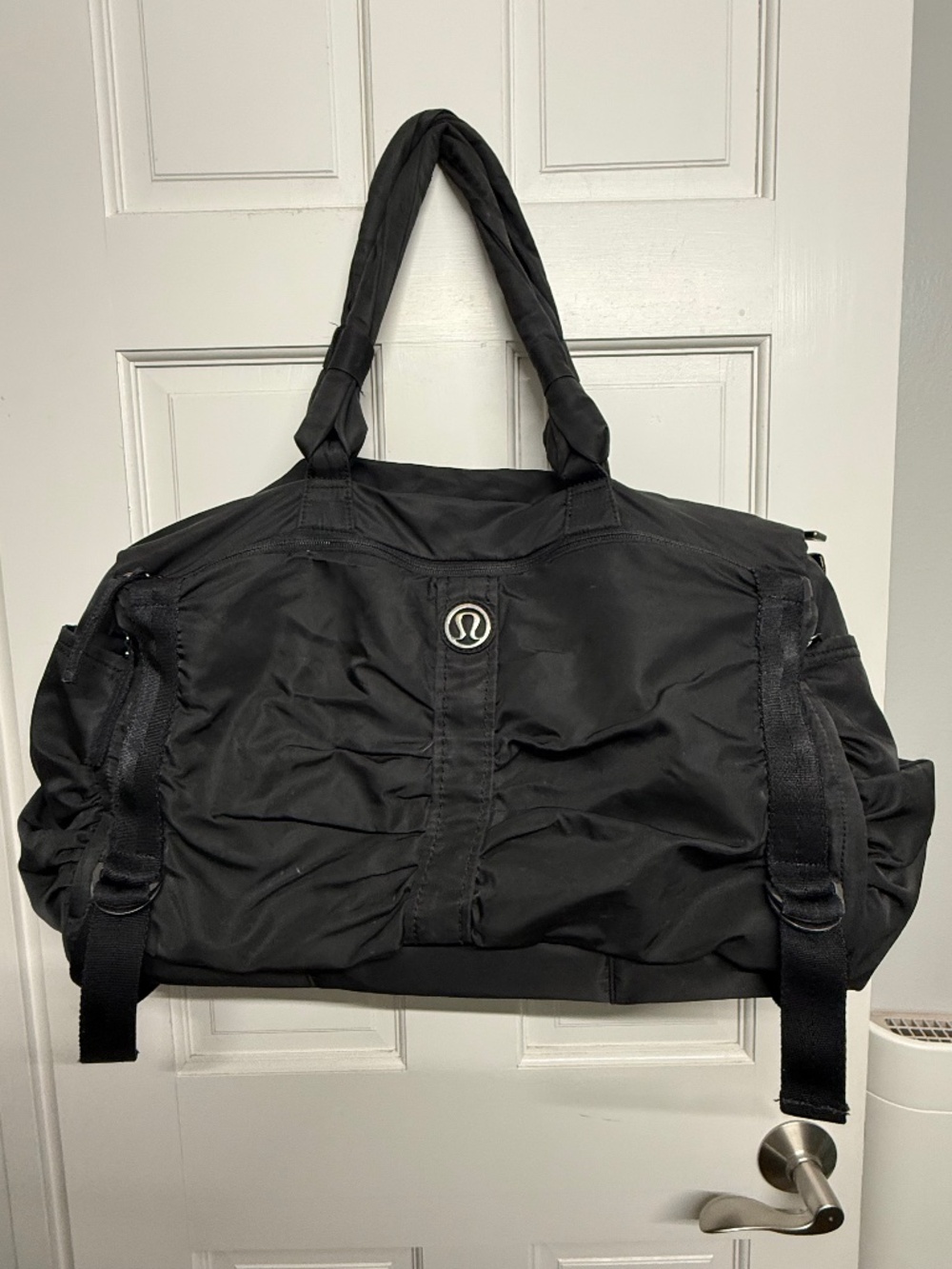2010 Bon Voyage Lululemon Duffle Bag - Black